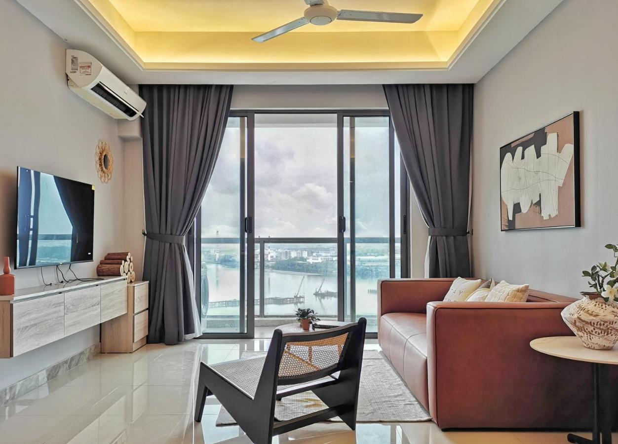 Yussy 2 Bedrooms Condo At R&F Princess Cove Johor Bahru Exterior photo